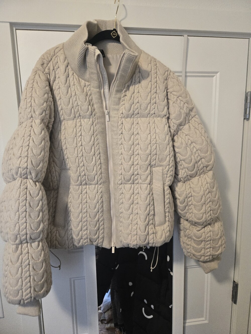 NWOT!! ALL IN MOTION  Cable-Knit Quilted Super Warm Puffer Jacket. Size M